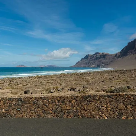 Villa Taguluche Famara